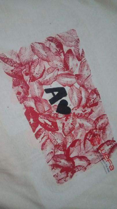 Hand made kiss shirt