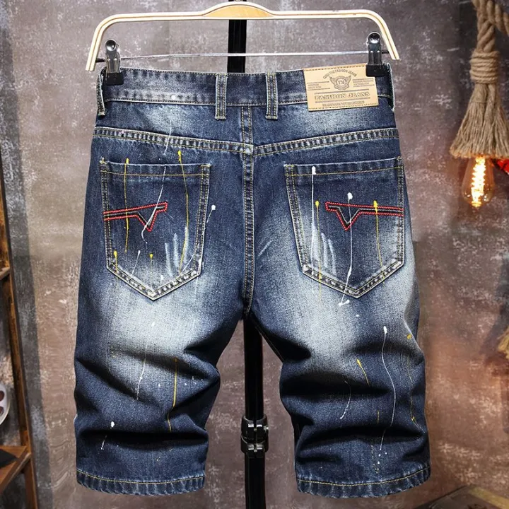 Plus%20Size%207XL%206XL%20Men's%20Summer%20Ripped%20Denim%20Shorts,%20Loose%20Straight-Cut,%20Painted%20Style,%20Fashionable%20Trendy%20Denim%20Cropped%20Pants%20-%20Image%202