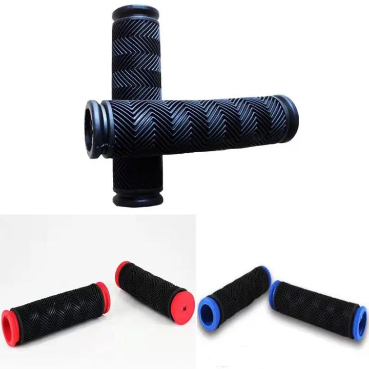 4-In-1%20Bicycle%20Accessories%20Combo%20-%20Essential%20Bike%20Gear%20For%20All%20Your%20Riding%20Needs%20-%20Bicycle%20Accessories%20-%20Image%204