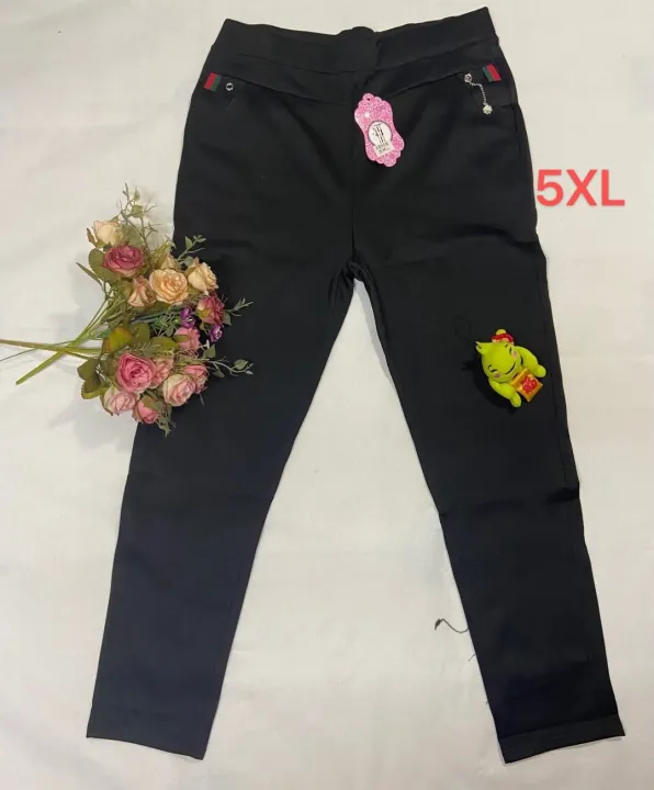 Black%20work%20pants,%20thick%20fabric,%20flexible,%20soft,%20smooth,%20comfortable%20to%20wear.%20-%20Image%206