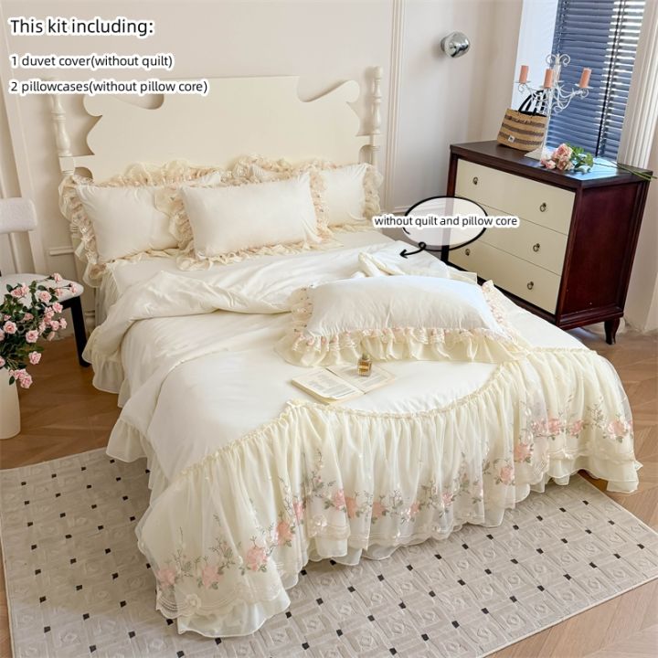 3pcs%20Korean%20style%20Duvet%20Cover%20Set%20(1*Duvet%20Cover%20+%202*Pillowcase,%20Without%20Core),%20Lace%20embroidery%20Bedding%20Set%20-%20Image%203