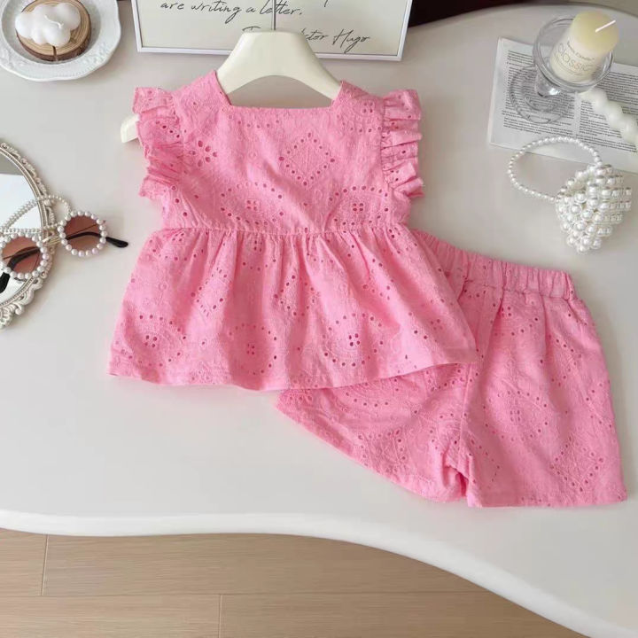 New%20Korean%20Style%20Girls'%20Summer%20Pink%20Cotton%20Suit%20Baby%20Hollow%20Small%20Flying%20Sleeve%20Top%20+%20Shorts%20Two-Piece%20Sweet%20Baby%20Girl%20Suit%20-%20Image%203