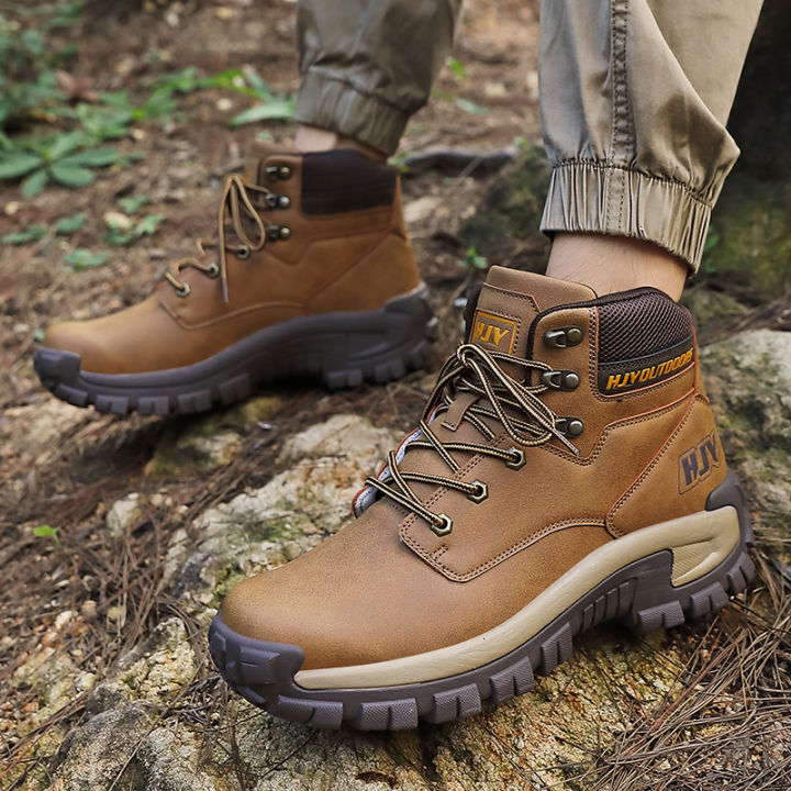 High-Top%20Leather%20Men's%20Boots%20Breathable%20Desert%20Combat%20Boots%20Outdoor%20Non-slip%20Hiking%20Boots%20Men%20Motorcycle%20Boots%20Work%20Ankle%20Boots%20-%20Image%202