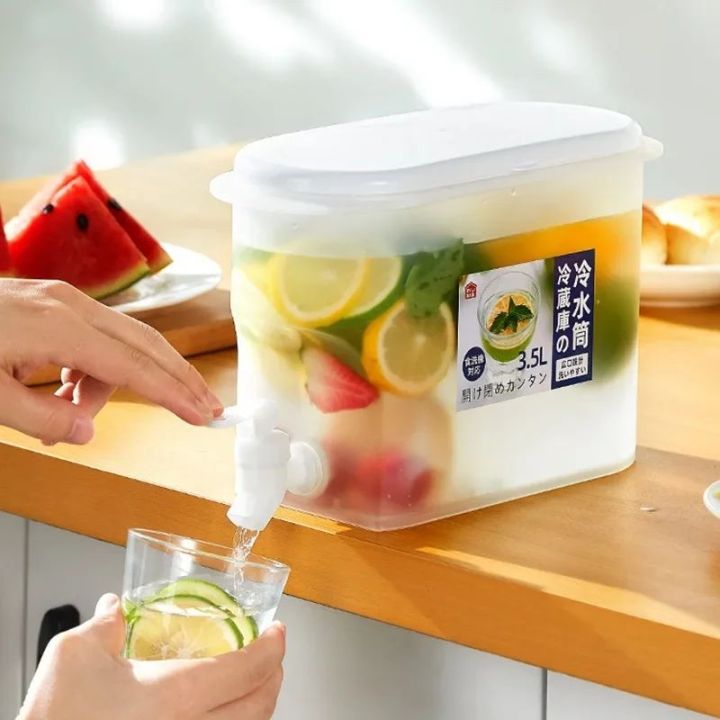 3.5L Large Capacity Cold Water Pitcher and Dispenser for Refrigerators Convenient Faucet Included