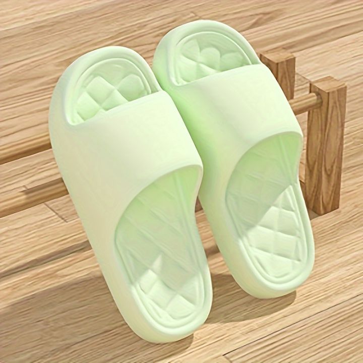 2025%20New%20Men's%20Trendy%20Summer%20Slippers%20-%20Soft%20Anti-Slip%20Sole%20Cloud%20Sandals%20for%20Home,%20Beach,%20Indoor%20&%20Outdoor%20-%20Image%203