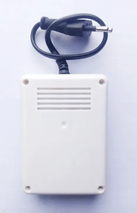 Rechargeable%20Cell%20Charger%20AAA%20AA%202%20in%201%20charger%20fast%20charging%20%7CCell%20Charging%20Machine%20-%20Image%204