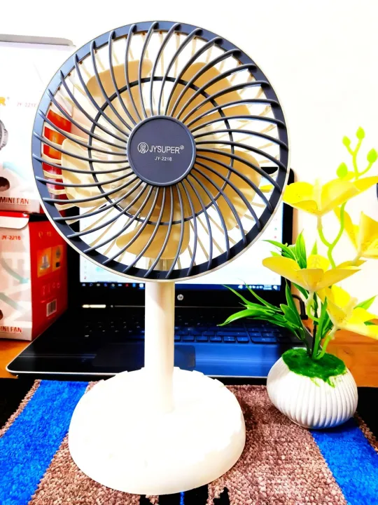 JY%20Super-2218;%20long%20lasting%20backup%20time%20with%20moving%20System%20(10%20hours%20plus);%203%20Hi-tech%20%20rechargeable%20Li-Ion%20%20Battery;%20High%20quality%20Soundless%20%20Rechargeable%20&%20Charger%20fan;;%20%204000%20mah%20Battery:%20%20AC/DC%20Fan%20-%20Image%203