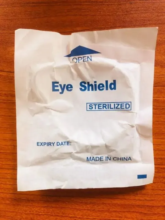 1Pair%20Plastic%20Ventilated%20Eye%20Shields%20Cover%20Transparent%20Surgery%20Eye%20Protection%20Breathable%20Small%20Hole%20-%20Image%203