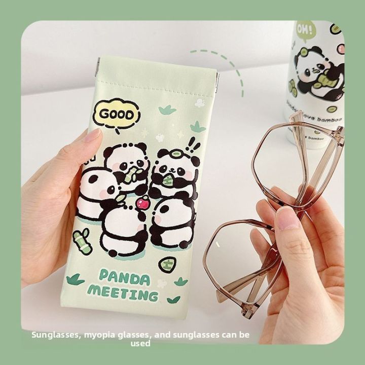 Magnetic%20Panda%20Sunglasses%20Case%20Auto%20Close%20Portable%20Anti%20Crush%20Eyewear%20Pouch%20for%20Kids%20Students%20Travel%20-%20Image%204