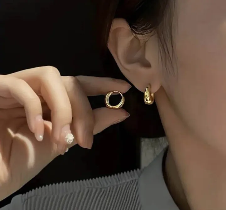 RajBi%F0%9F%92%95=%20Hoop%20Earring%20One%20PCs%20Gold%20Endless%20For%20Man%20-%20Image%202