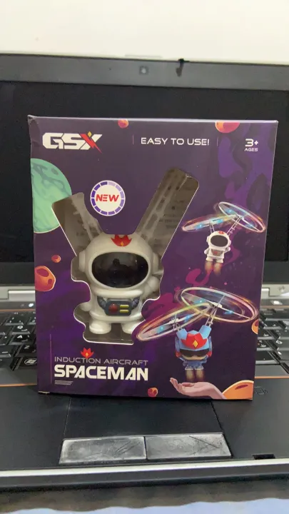 Funny%20Astronaut%20Style%20Mini%20Infrared%20Induction%20Flying%20Ball%20Aircraft%20Helicopter%20Toy%20And%20Spaceship%20Shape%20Kids%20Helicopter%20Drone%20-%20Image%207