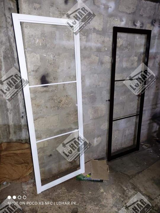 Full%20Length%20Mirror%20with%20Adjustable%20Frame%20(5mm%20Mirror)%20/%20Heavy%20weight%20Metal%20Frame%20and%20Best%20Quality%205mm%20thick%20Mirror%20-%20Image%206