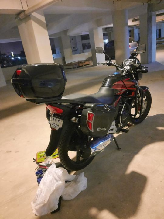 Side%20Box%20%7C%20Luggage%20box%20%7C%20Tourist%20Box%20%7C%20For%20Motorcycles%20(For%20right%20side%20-%20LED%20working)%20-%20Image%203