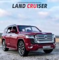 1:24 Scale Diecast Land Cruiser LC300 SUV. 