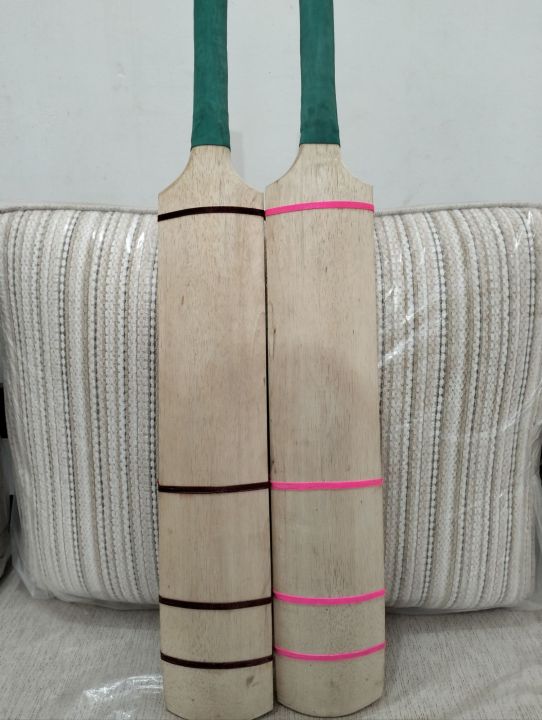 Softball%20Cricket%20Bat%20Low%20Weight%20-%20Image%203