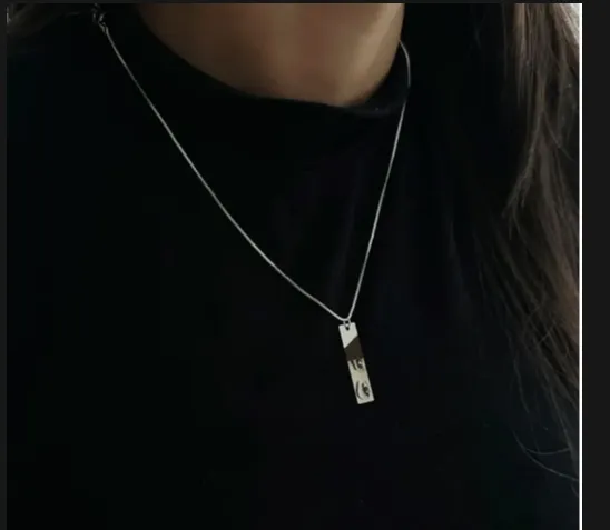 Stainless%20Steel%20All-Season%20Custom%20Photo%20Locket%20Necklace%20for%20Girls%20%E2%80%93%20Unique%20Eye%20Design%20Pendant%20with%20Personalized%20Image%20Insert%20-%20Image%203