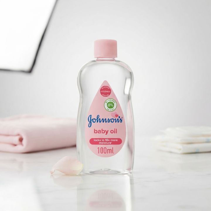 Johnsons Baby Oil 100ml for Soft Smooth Skin Gentle Moisturizer Hypoallergenic Mineral Oil for Babies and Adults Daily Hydration Care