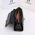 Women's handbag 2024 new autumn and winter high-end feeling, light luxury diamond grid small square bag, shoulder and crossbody.