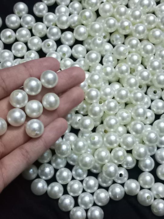 25 Pcs 12mm Plastic White Big Lightweight Pearl Beads for Jewelry Making DIY Bracelet Necklace Earrings Crafting Embroidery Etc