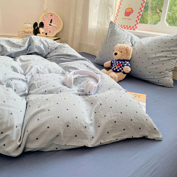 Pre-Washed%20Microfiber%20Duvet%20Cover%20Set%20with%202%20Pillowcases%20-%20Ultra%20Soft%20Wrinkle-Resistant%20Bedding%20Set,%20Hypoallergenic%20&%20Breathable%20-%20Image%206