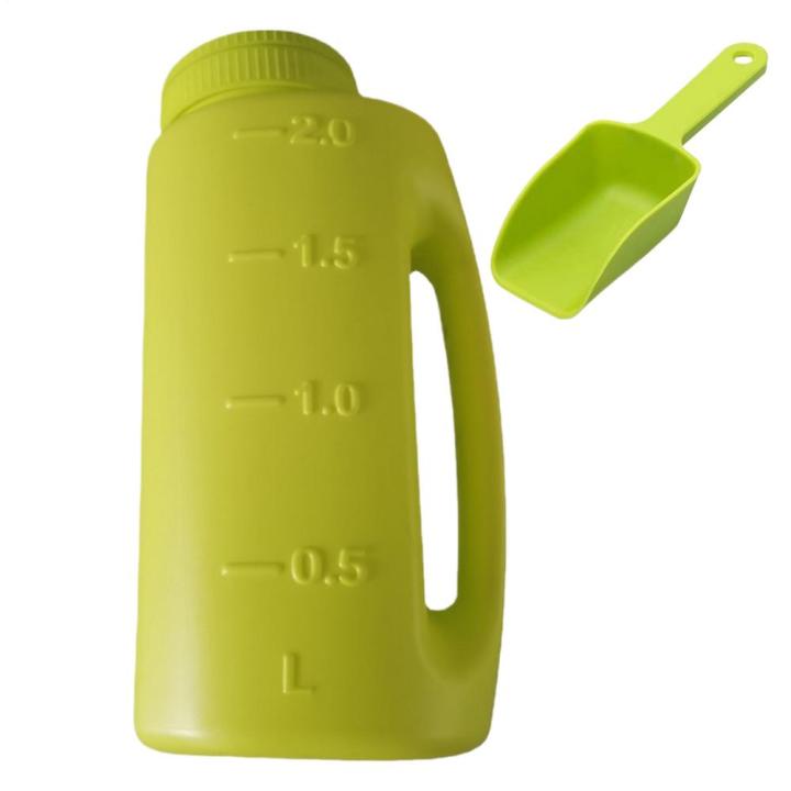2L%20Snow%20Salt%20Spreader%20with%20Scoop%20Ice%20Melt%20&%20Deicer%20Shaker%20%20Multi-Use%20Fertilizer%20Spreader%20for%20Garden,%20Handheld%20Dispenser%20Tool%20-%20Image%207