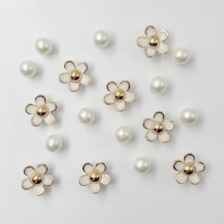 18PCS Fashion Shoe Charms Set Accessories Hole Shoe Buckle Summer Daisy Pearl White Flower DIY Shoes Decorations