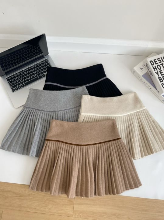 Plaid%20Pleated%20Mini%20Skirt%20Thick%20Wool%20Short%20Skirt%20High%20Waist%20Box-pleat%20Miniskirt%20for%20Women%20Teen-girl%20Preppy%20Style%20Outfit%20-%20Image%203