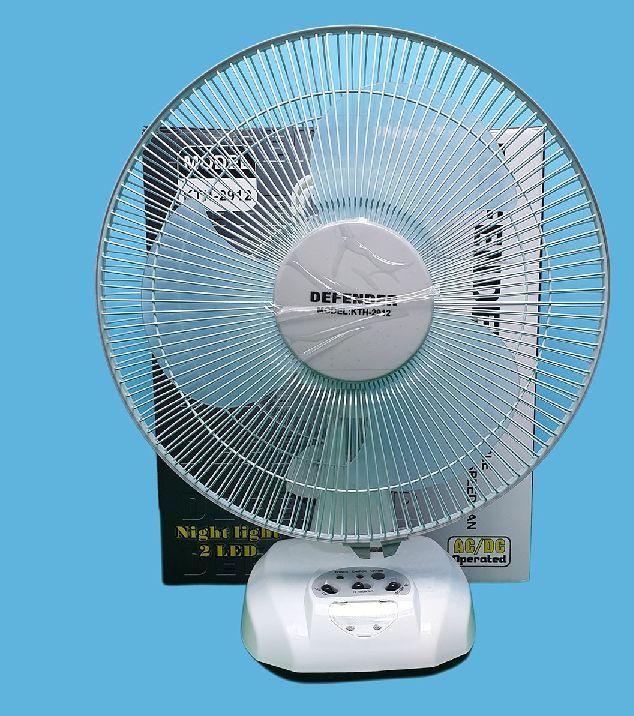 Rechargeable%20Fan%20Defender%202912%20-%20Image%203