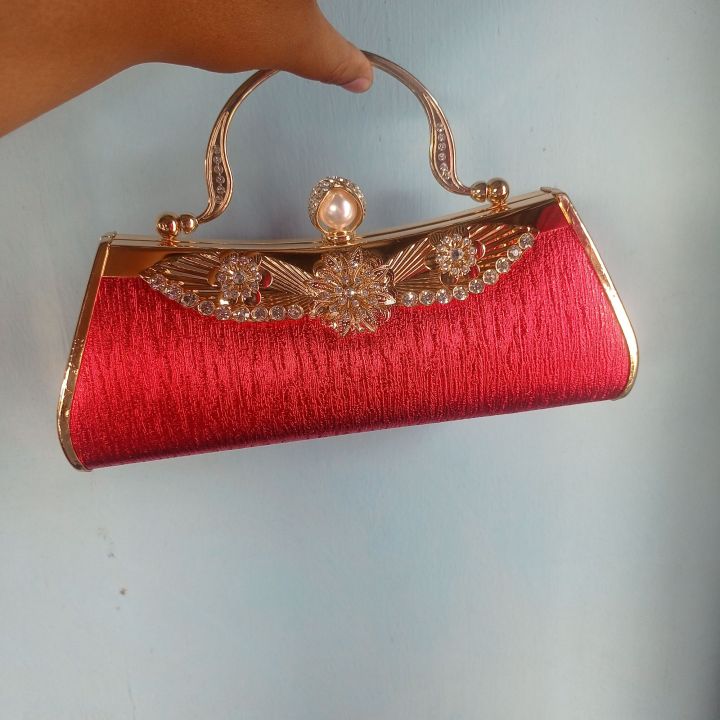 Premium%20Quality%20Women'%20Party%20Bag%20-%20Image%205