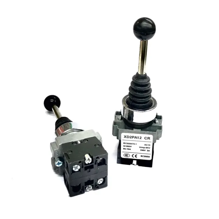 Switch:%2022mm%20Lever%20Switch,%20Available%20in%202-Way%20and%204-Way%20Versions,%20Press%20to%20Bounce%20Back%20and%20Press%20to%20Lock.%20-%20Image%206