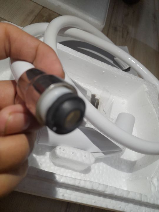 Sonic%20Toilet%20Shower%20with%20pipe,rubber%20washer%20and%20bracket%20-%20Image%207
