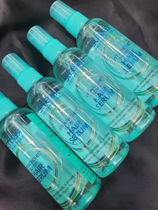 Hair%20Serum%20for%20Women%20-%20Streax%20Pro%20/%20Professional%20Vitariche%20Gloss%20Hair%20Serum%20-%20115ml%20-%20Image%205