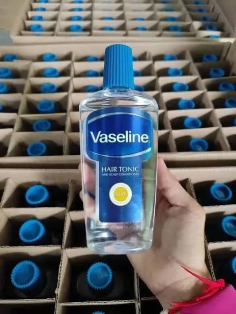 Vaseline%20Hair%20Tonic%20Oil%20And%20Scalp%20Conditioner%20%0A300ml%20-%20Image%202
