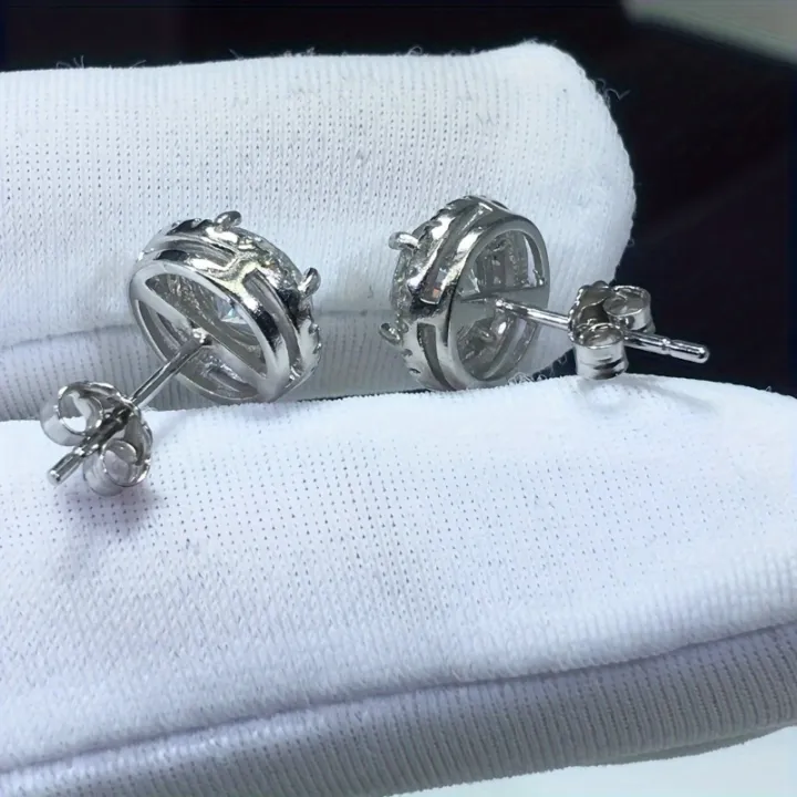 Delicate%20Small%20Round%20Stud%20Earrings%20Women%20with%20Shiny%20Cubic%20Zirconia%20Simple%20Versatile%20for%20Teens%20Fashion%20Jewelry%20-%20Image%202