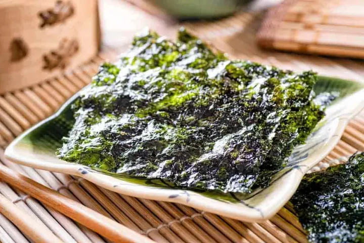 %5BBibigo%5D%20Crispy%20Wasabi%20Seaweed%20Snack%20(6%20pack)%C2%A030gm%20-%20Image%204