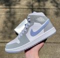 Air Jordan 1 High. 
