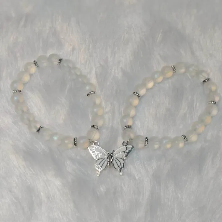Beautiful%20pink%20and%20white%20butterfly%20charm%20bracelet%20Glass%20beads%20friendship%20bracelet%20for%20couples,%20best%20friends,%20girls%20-%20Image%203
