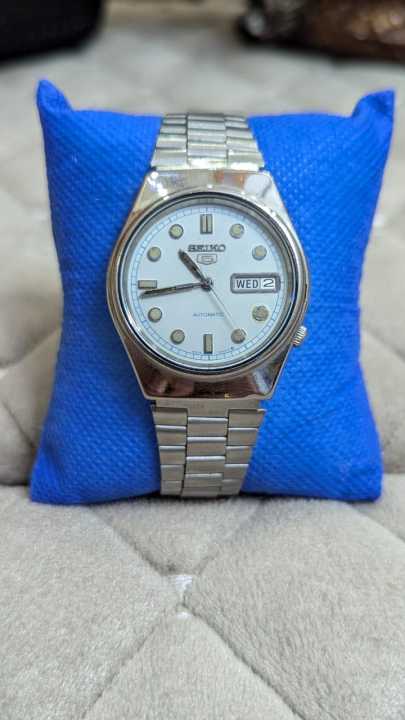 Seiko 5 Men’s automatic wrist watch SEIKO Automatic Watch for Men - 5 Sports - Day/Date Calendar, LumiBrite Hands and Markers, and Rotating Bezel, 100m Water-Resistant Seiko Vintage Silver Men's Watch Seiko 5 Watch Men 35mm White Dial Silver Tone Daydate