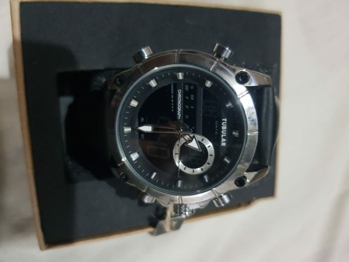 TUBULAR%20watch%20-%20Image%203