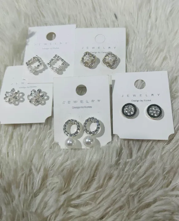 Women's%20Classic%20Ear%20Studs%201%20Pair%20-%20Image%206