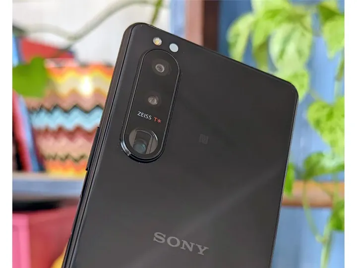 Sony%20xperia%205%20mark%203%20(8/128)%20snapsragon%20888%20single%20sim%20official%20pta%20tax%2015k%20-%20Image%203