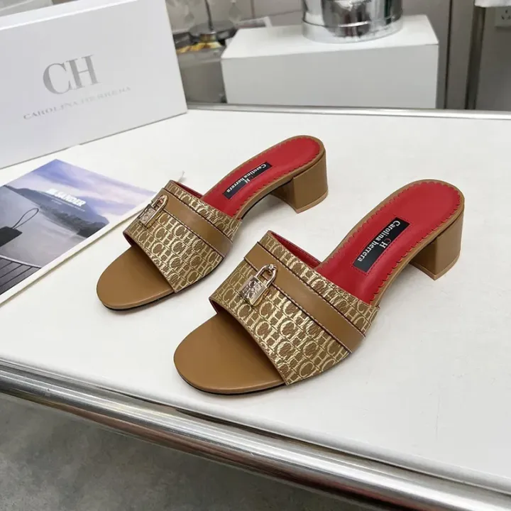CH%20Brand%20Metal%20Buckle%20Embossed%20Sandals%20With%20Block%20Heels%20Open%20Toe%20Design%20Comfortable%20And%20Stylish%20Outdoor%20Slippers%20-%20Image%204