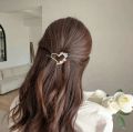 4Pcs, Set Sweet Crystal Hair Clips for Women, Korean Bow, Pearl, Star, Moon, Starfish, Bear Hairpins, Stylish Hair Accessories. 
