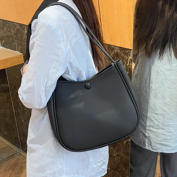 Bag%20for%20women%202024%20new%20trendy%20Korean%20version%20versatile%20shoulder%20bag%20large%20capacity%20women's%20bag%20armpit%20bag%20summer%20niche%20tote%20bag%20-%20Image%206
