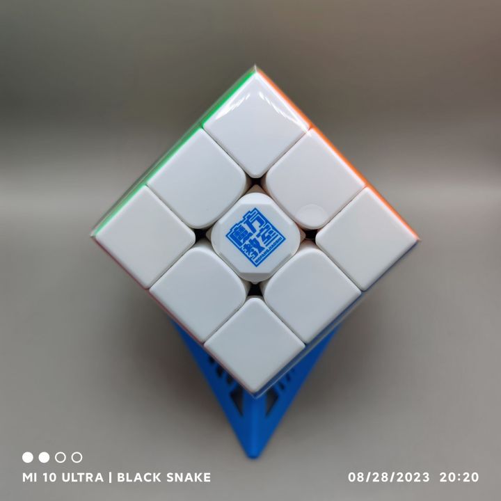 MOYU%20SUPER%20RS3M%20MAGLEV%20RUBIK'S%20CUBE%20-%20Image%203
