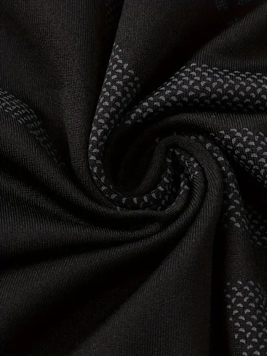 Men's%20Tight%20Vest%20Compression%20Shirt%20Breathable%20Quick%20Drying%20Top%20Sports%20Workout%20Gear%20Wear%20T%20Shirt%20-%20Image%204