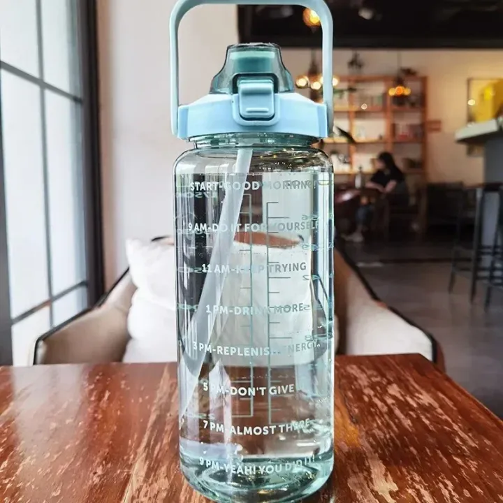 2L%20Portable%20Water%20Bottle%20Large%20Capacity%20Plastic%20Straw%20Water%20Cup%20Drink%20Bottle%20With%20Time%20Marker%20For%20Outdoor%20Sports%20Fitness%20-%20Image%208
