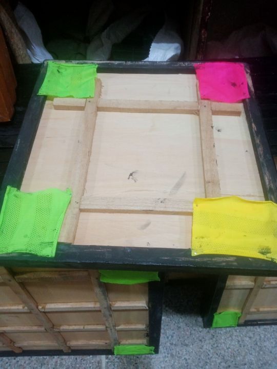 18,inch%20Wooden%20Carrom%20Board%20Game%20With%20Striker%20and%20Coins%20Set%20-%20Image%203