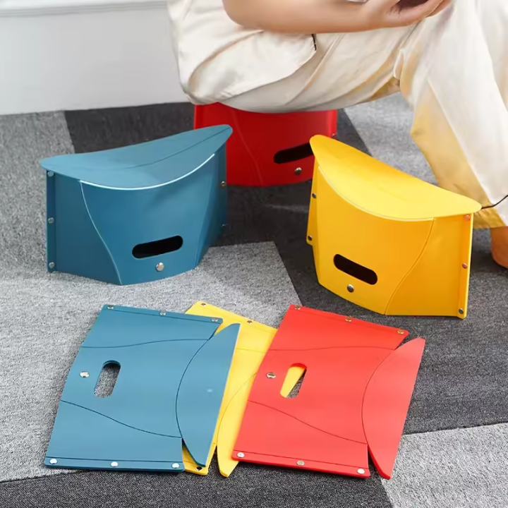 Portable Card Folding Stool Outdoor Camping and Fishing Seat Multi Functional Plastic Handheld Basket Storage Travel Chair