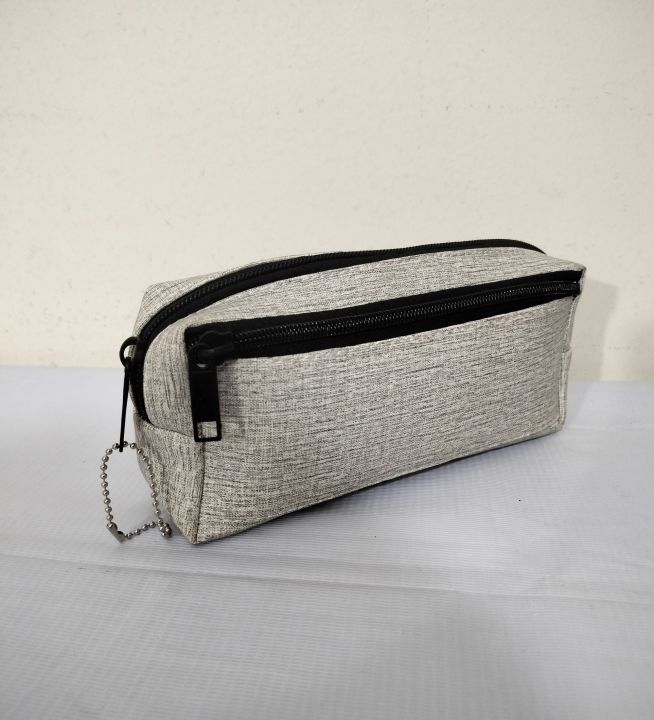 Smooth%20zipper%20Pencil%20Bag%20and%20Travel%20Storage%20Bag%20-%20Image%202